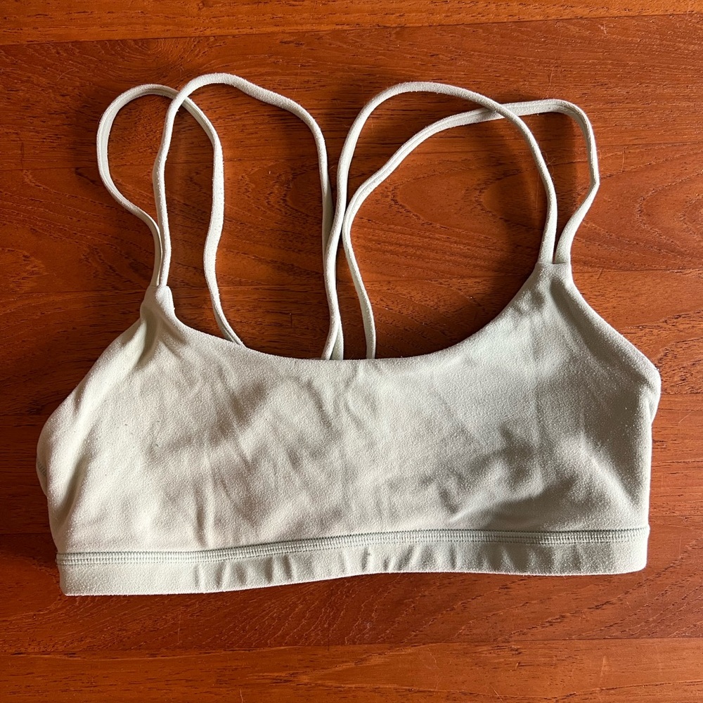Lululemon light green sports bra